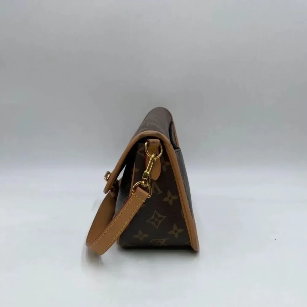 Louis Vuitton Women Pre-Loved Bag Very Good Condition